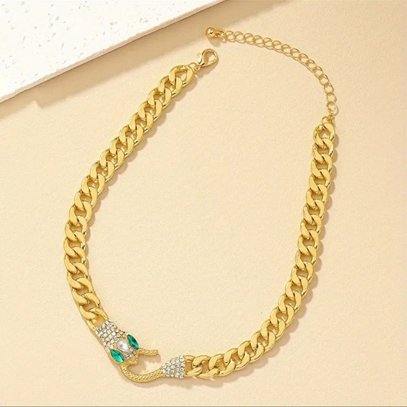 🐍🌟 14 Gold Plated Punk Medusa Hip Hop Style Necklace Collar Clavicle Chain - Picture 5 of 7
